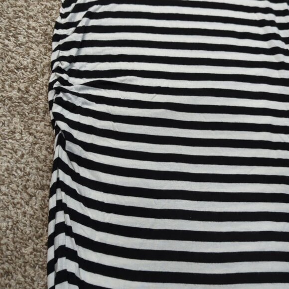 Flutter & Kick Maternity Small Black White Striped Dress Floral Applique - Picture 6 of 9